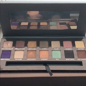 Eyeshadow Palette